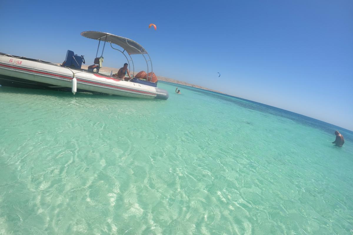 Privater Orange Bay Ausflug mit Speedboot ab sahl Hasheesh