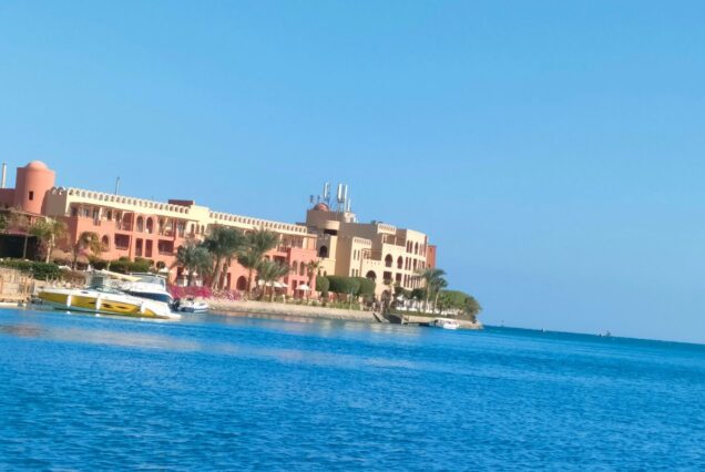 El Gouna Stadtrundfahrt und Lagunenfahrt privat ab Hurghada