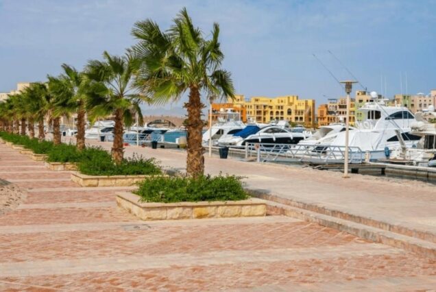 Private El Gouna Stadtrundfahrt und Lagunenfahrt