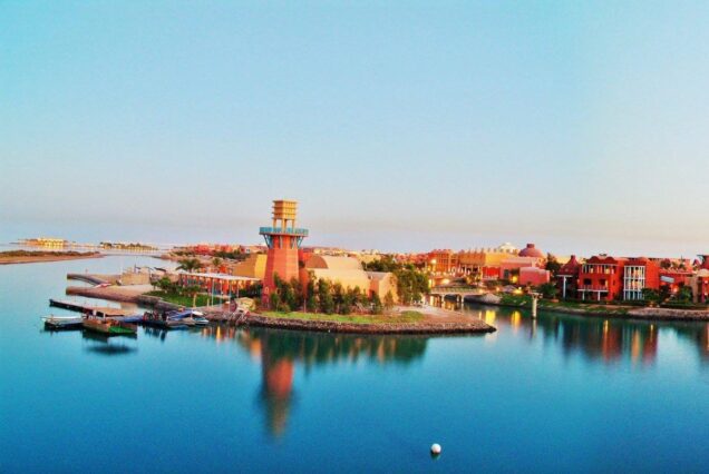 Private El Gouna Stadtrundfahrt und Lagunenfahrt ab Soma Bay